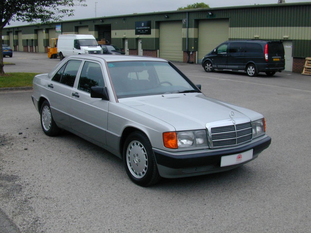 MERCEDES-BENZ 190 ref 8113 Mercedes Benz 190 2.0e Auto - LHD - Ex Japan (1991)