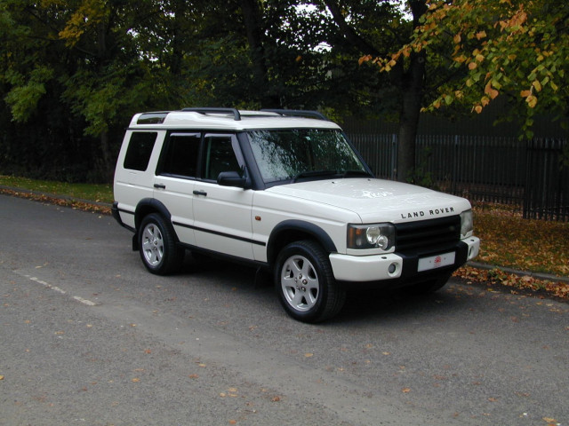 LAND ROVER DISCOVERY REF 8522 - SALE AGREED - LAND ROVER DISCOVERY 2 4.0 HSE - RHD EX JAPAN (2003)