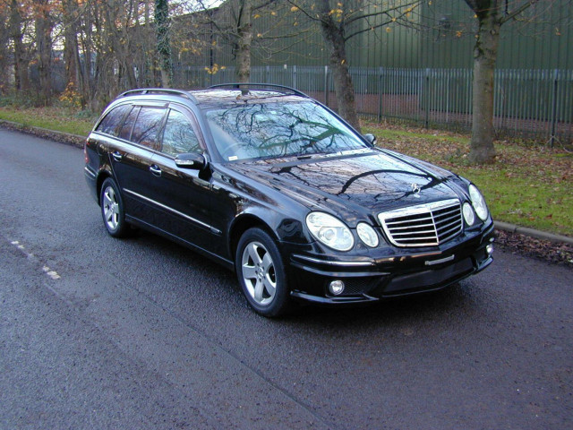 MERCEDES-BENZ E CLASS Ref 8391 - Mercedes W211 E Class E320 Estate EX JAPAN (2004)
