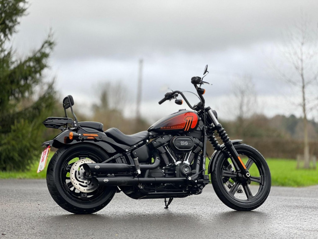 HARLEY-DAVIDSON Softail