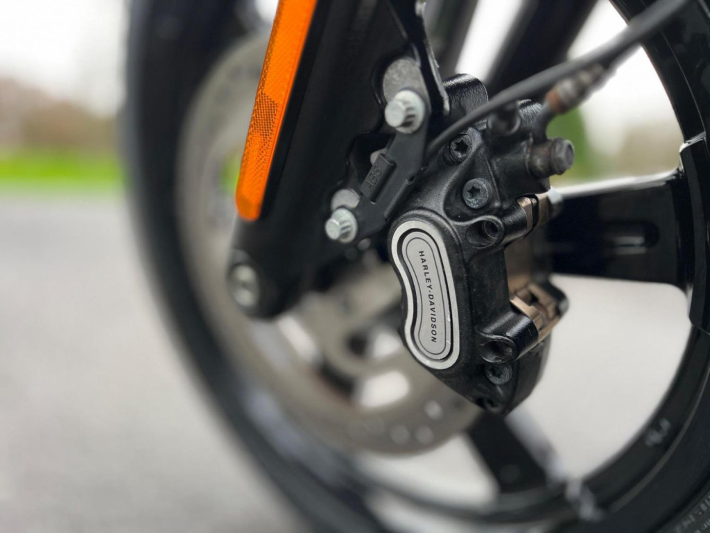 HARLEY-DAVIDSON Softail