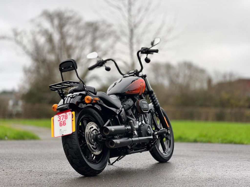 HARLEY-DAVIDSON Softail