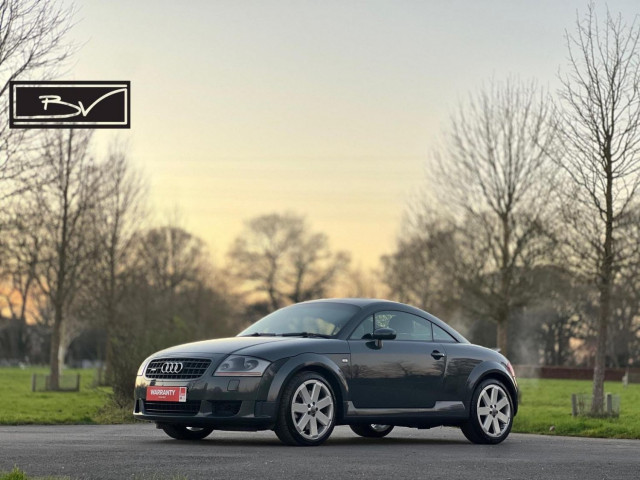 AUDI TT 3.2 V6 DSG quattro 2dr