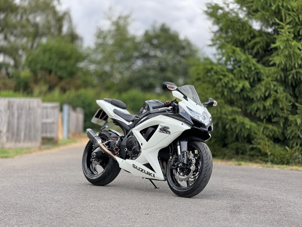 SUZUKI GSXR750