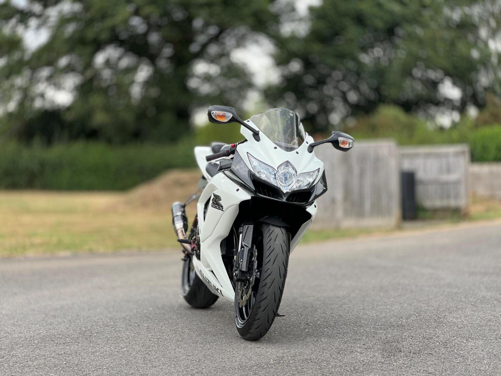 SUZUKI GSXR750