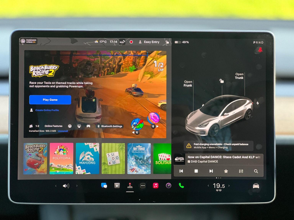 TESLA MODEL 3