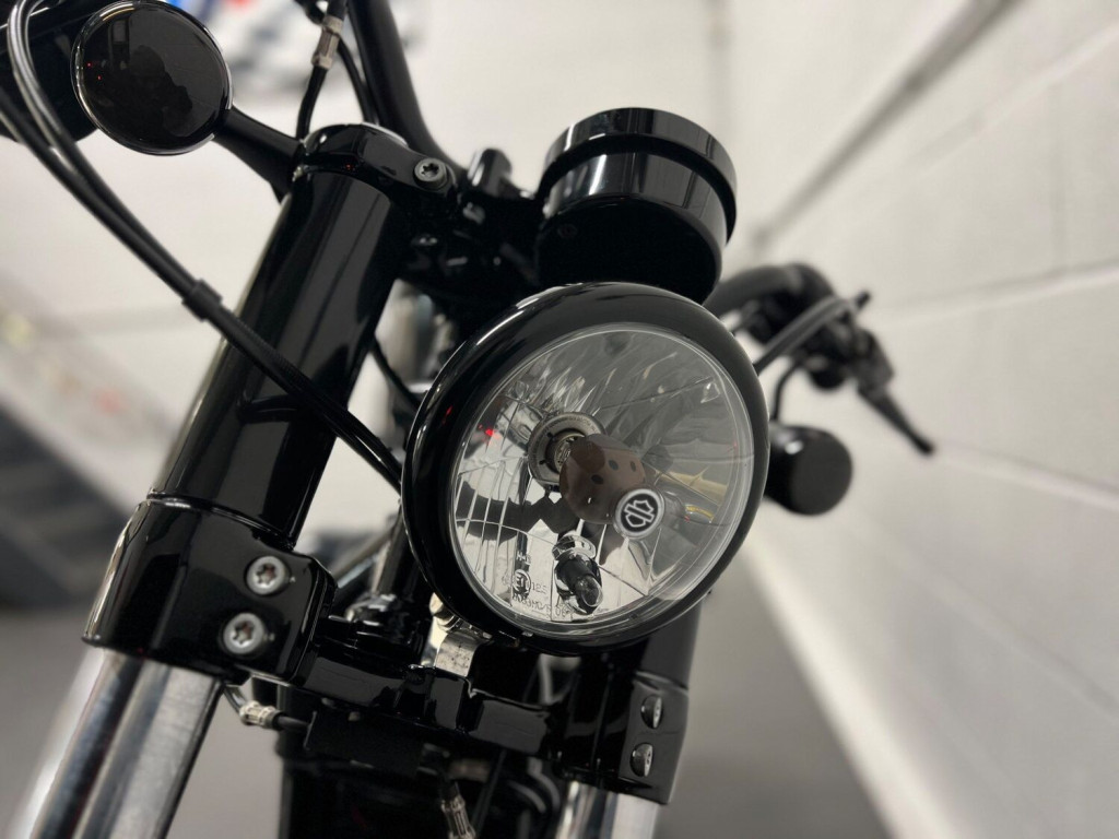 HARLEY-DAVIDSON Sportster