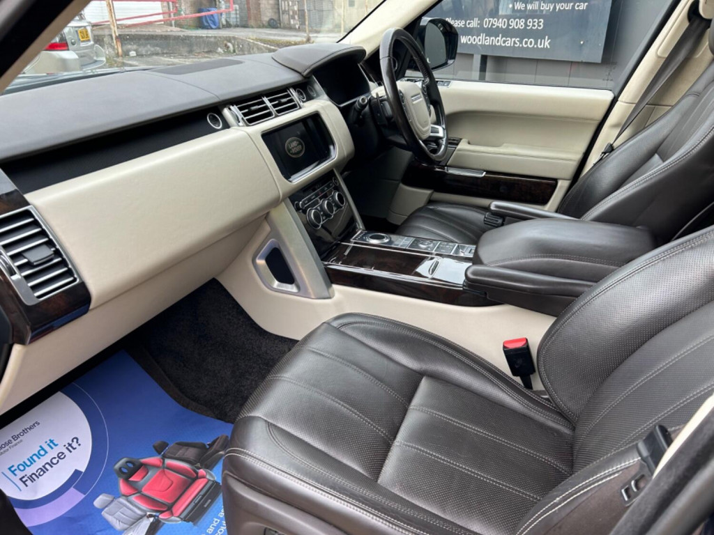 LAND ROVER RANGE ROVER