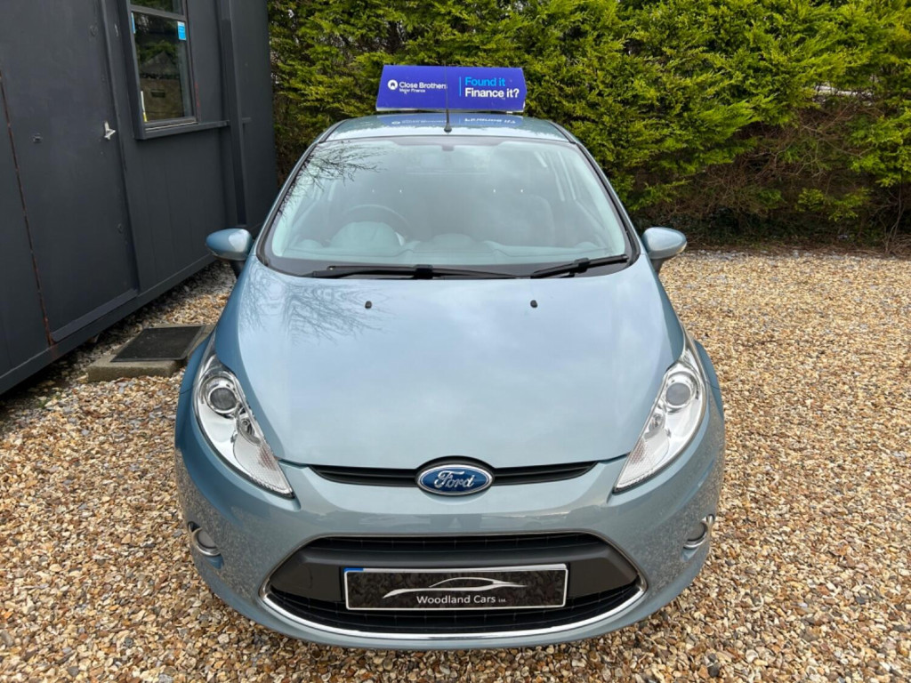 View FORD FIESTA 1.3 Zetec 