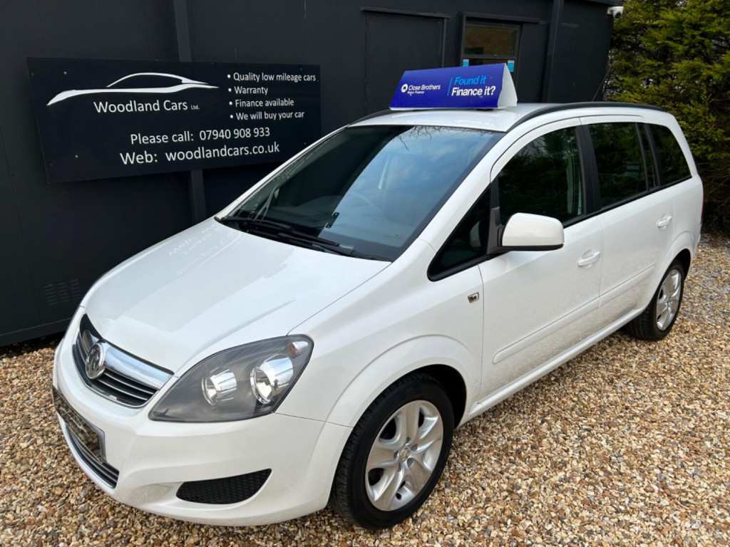View VAUXHALL ZAFIRA 1.8 16V Exclusiv 