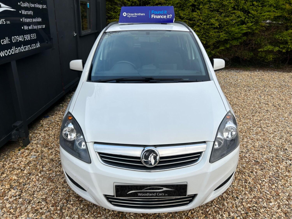 View VAUXHALL ZAFIRA 1.8 16V Exclusiv 