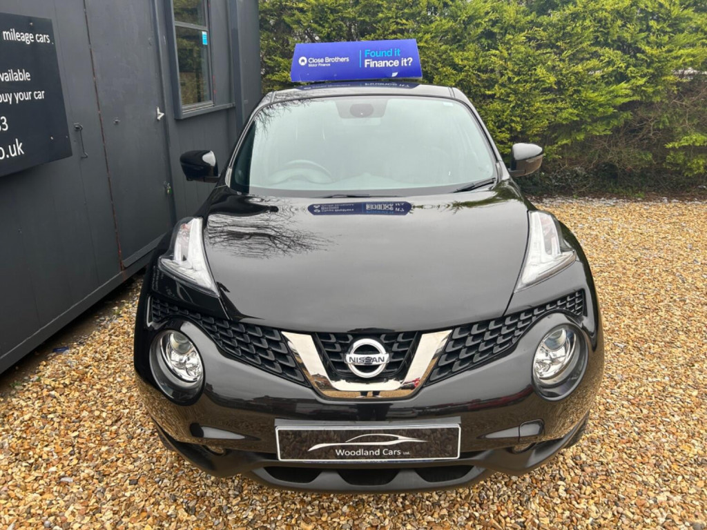 View NISSAN JUKE 1.6 Tekna 