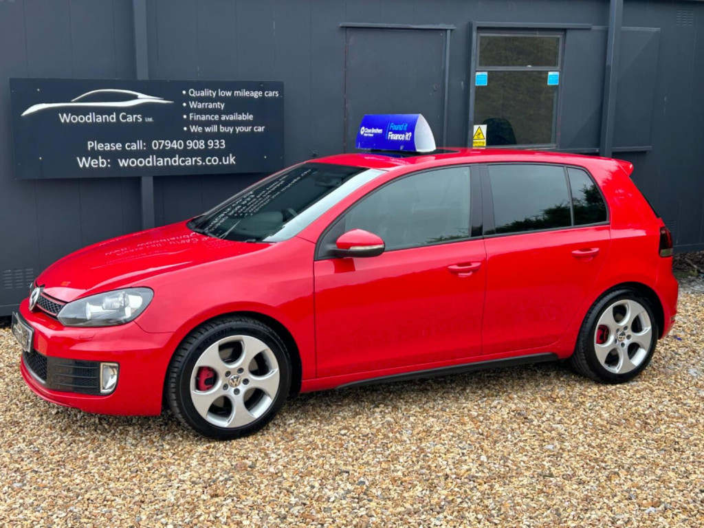 View VOLKSWAGEN GOLF 2.0 TSI GTI DSG