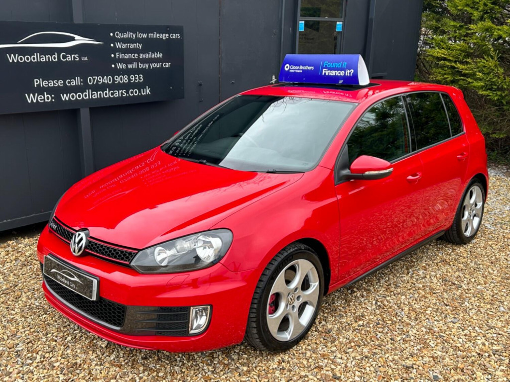 View VOLKSWAGEN GOLF 2.0 TSI GTI DSG