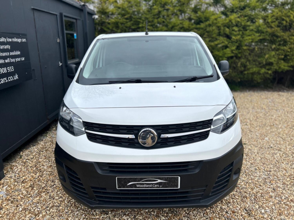 VAUXHALL VIVARO