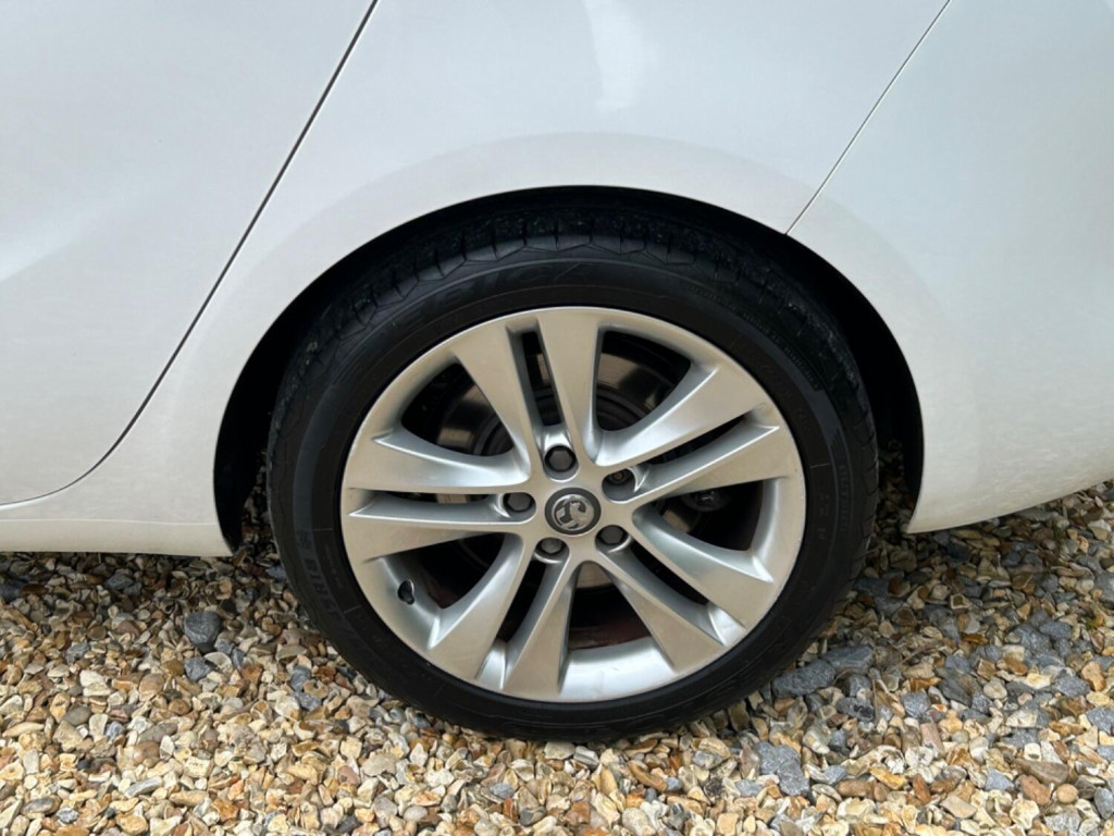 VAUXHALL ZAFIRA TOURER