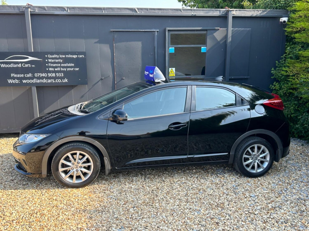 View HONDA CIVIC 1.8 i-VTEC ES-T