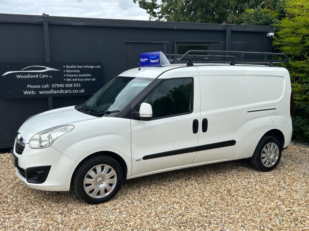 View VAUXHALL COMBO 1.3 CDTi 2300 ecoFLEX 16v Sportive