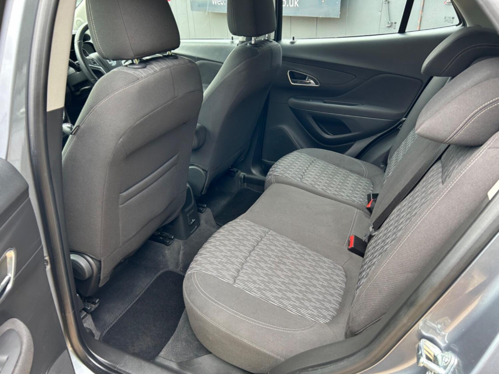 VAUXHALL MOKKA