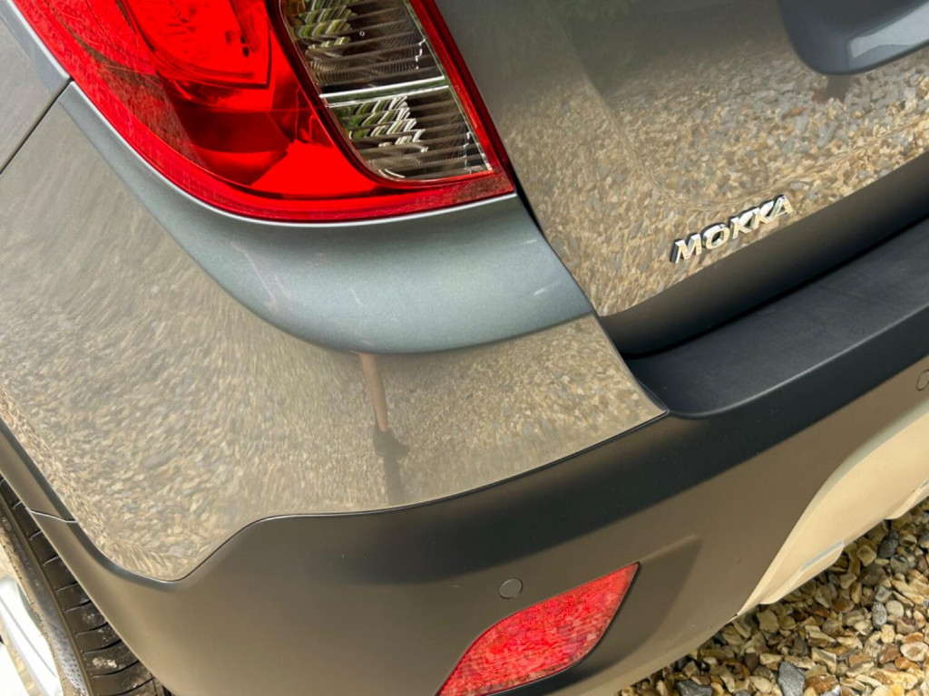 VAUXHALL MOKKA