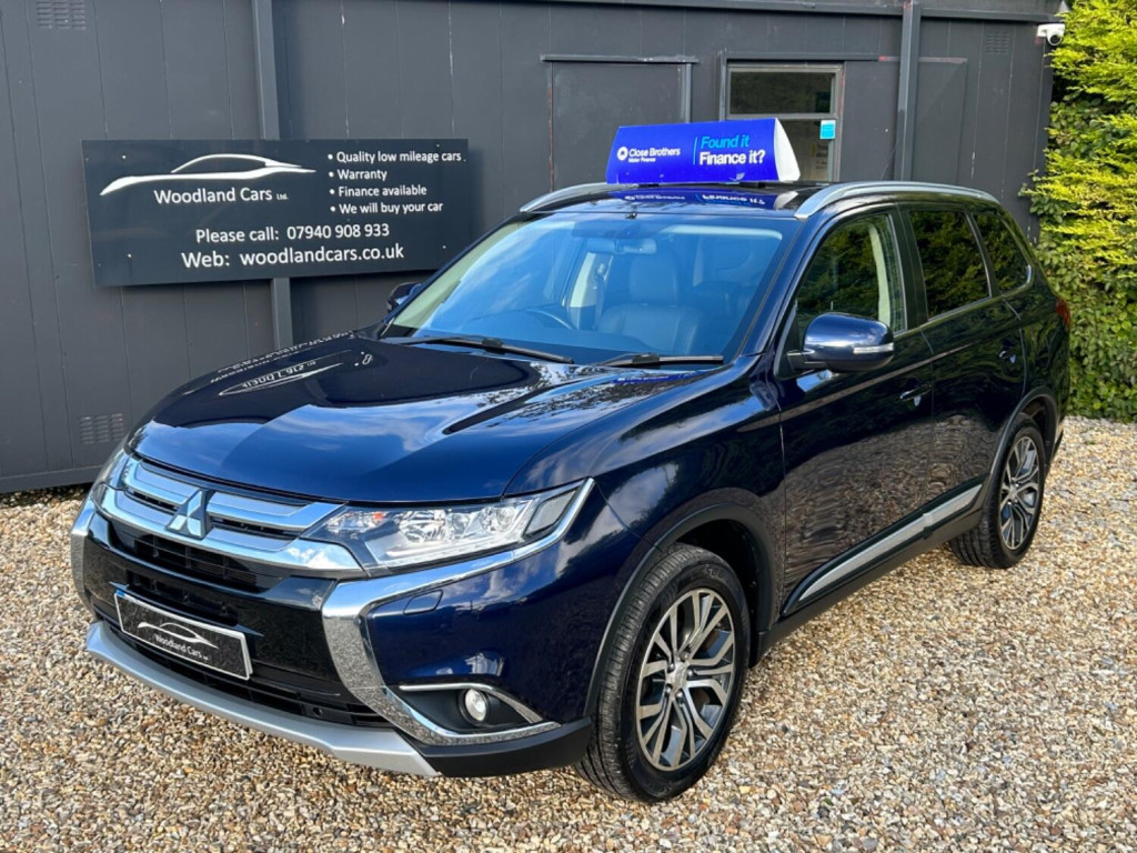 View MITSUBISHI OUTLANDER 2.2 DI-D GX4
