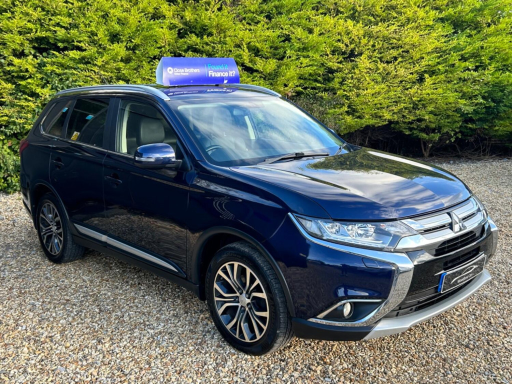 MITSUBISHI OUTLANDER
