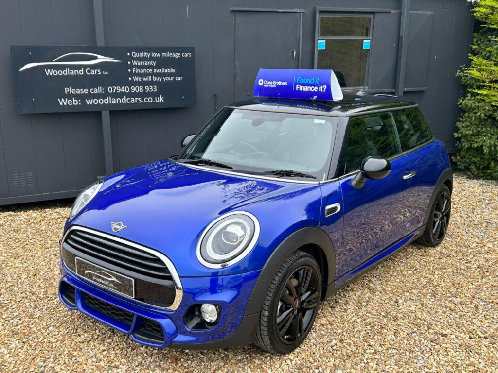 View MINI HATCH 1.5 Cooper 3-Door Hatch