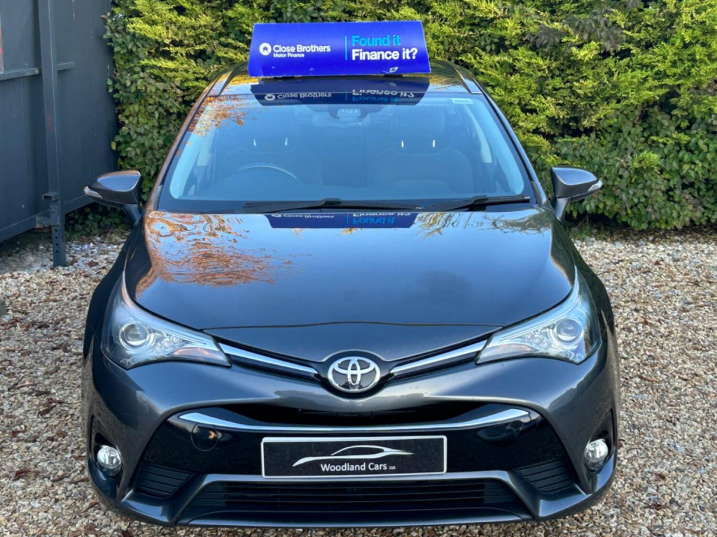 View TOYOTA AVENSIS 2.0 D-4D Business Edition