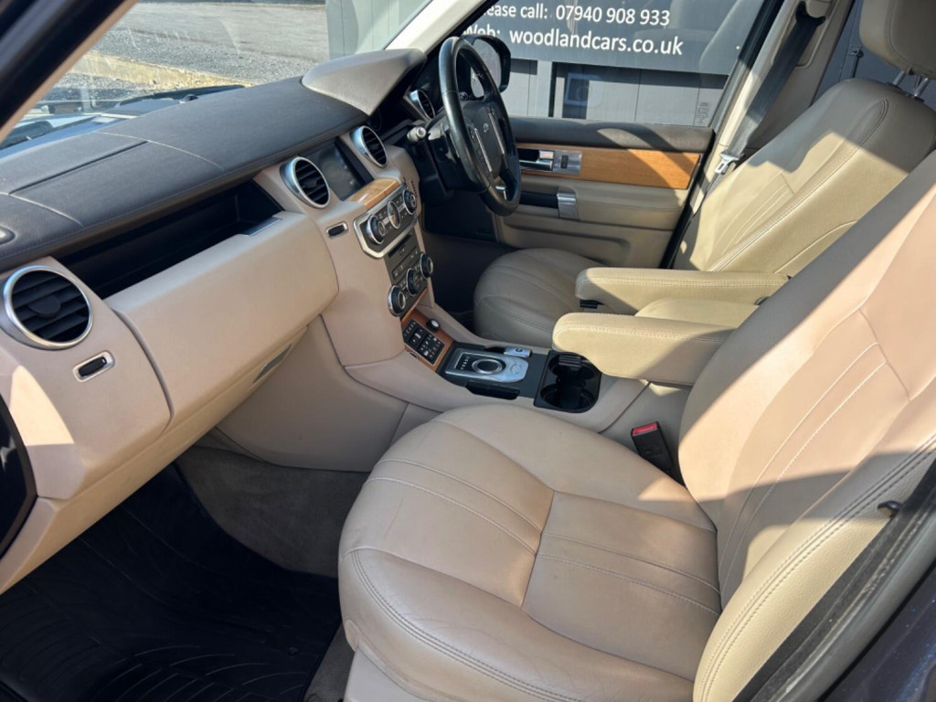 LAND ROVER DISCOVERY 4