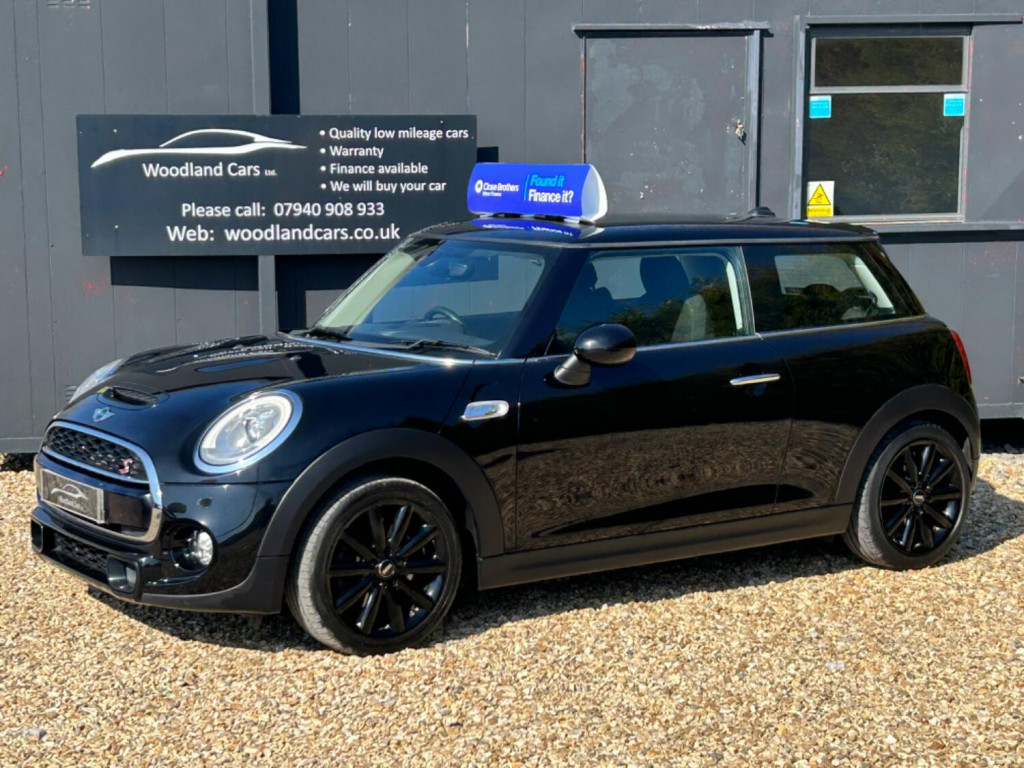 View MINI HATCH 2.0 Cooper SD 3-Door Hatch