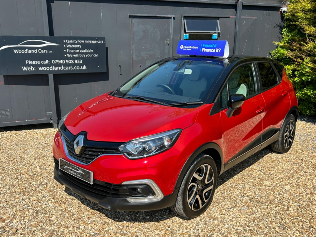View RENAULT CAPTUR 0.9 Iconic TCe 90 MY18