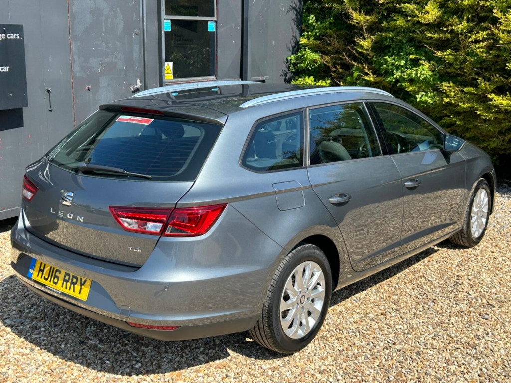 View SEAT LEON 1.6 TDI SE Technology Business