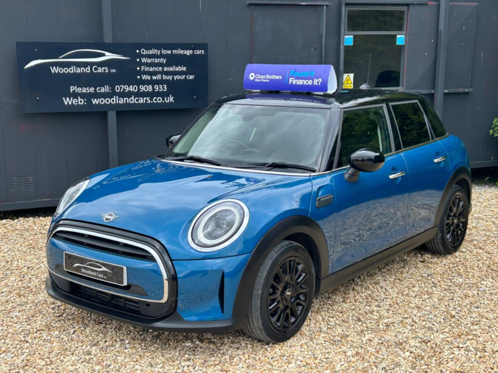 View MINI HATCH 1.5 5-Door Hatch Cooper Classic