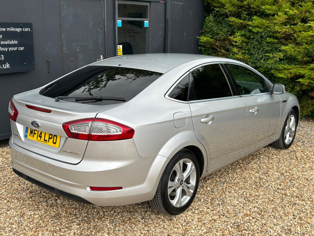 FORD MONDEO