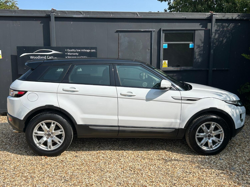 View LAND ROVER RANGE ROVER EVOQUE 2.2 SD4 Pure