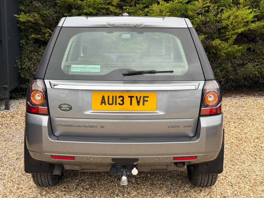 View LAND ROVER FREELANDER 2 2.2 TD4 XS