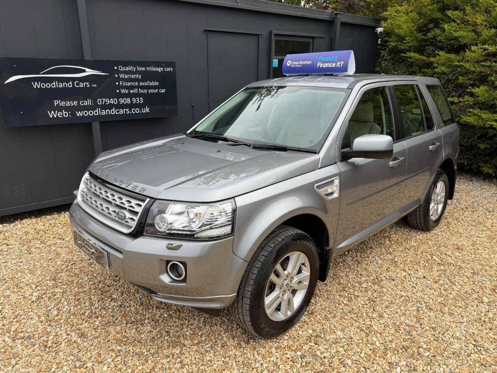 View LAND ROVER FREELANDER 2 2.2 TD4 XS