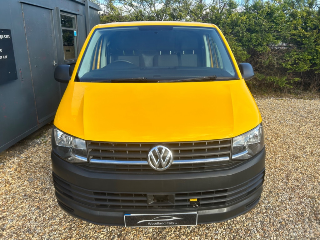 View VOLKSWAGEN TRANSPORTER T32 2.0 TDI 150 STARTLINE BMT WITH AIR CONDITIONING