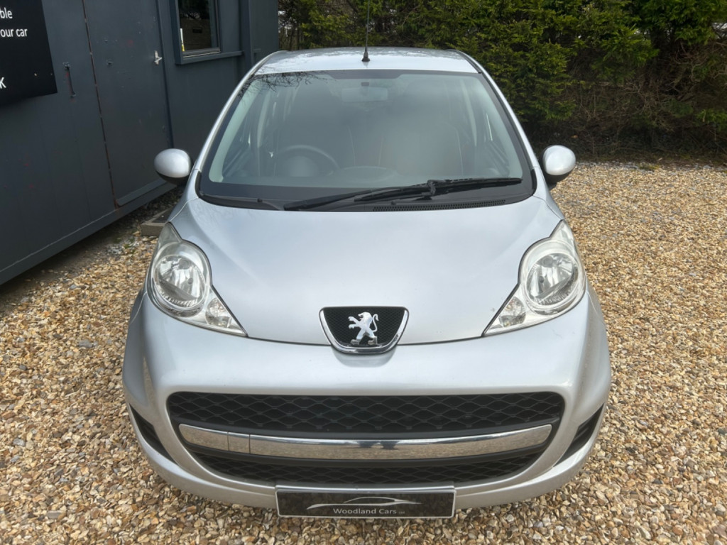View PEUGEOT 107 1.0 URBAN WITH 88530 MILES