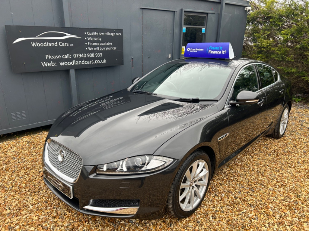 View JAGUAR XF D PREMIUM LUXURY