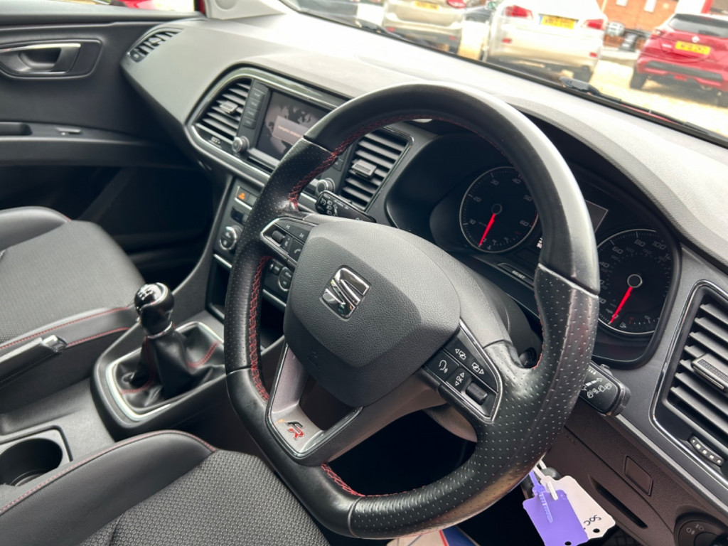 SEAT LEON