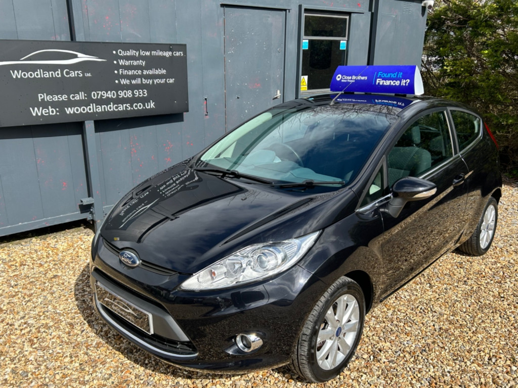 View FORD FIESTA 2011 ZETEC 1.4 WITH JUST 29993 MILES