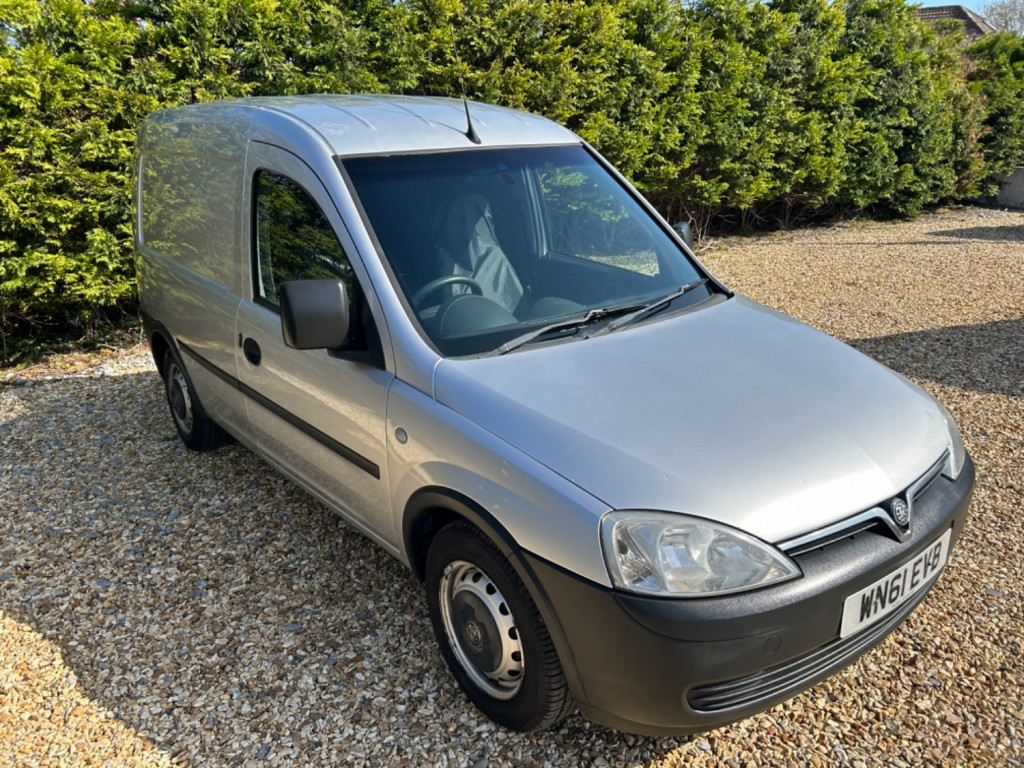 VAUXHALL COMBO