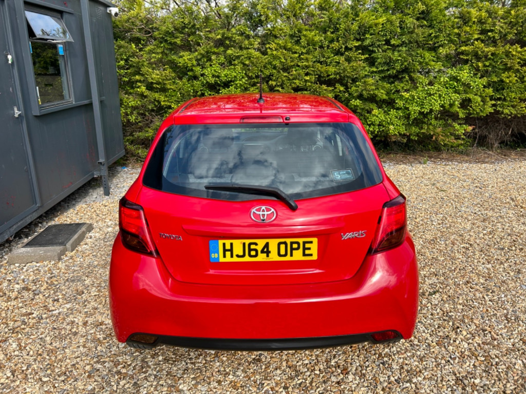 TOYOTA YARIS