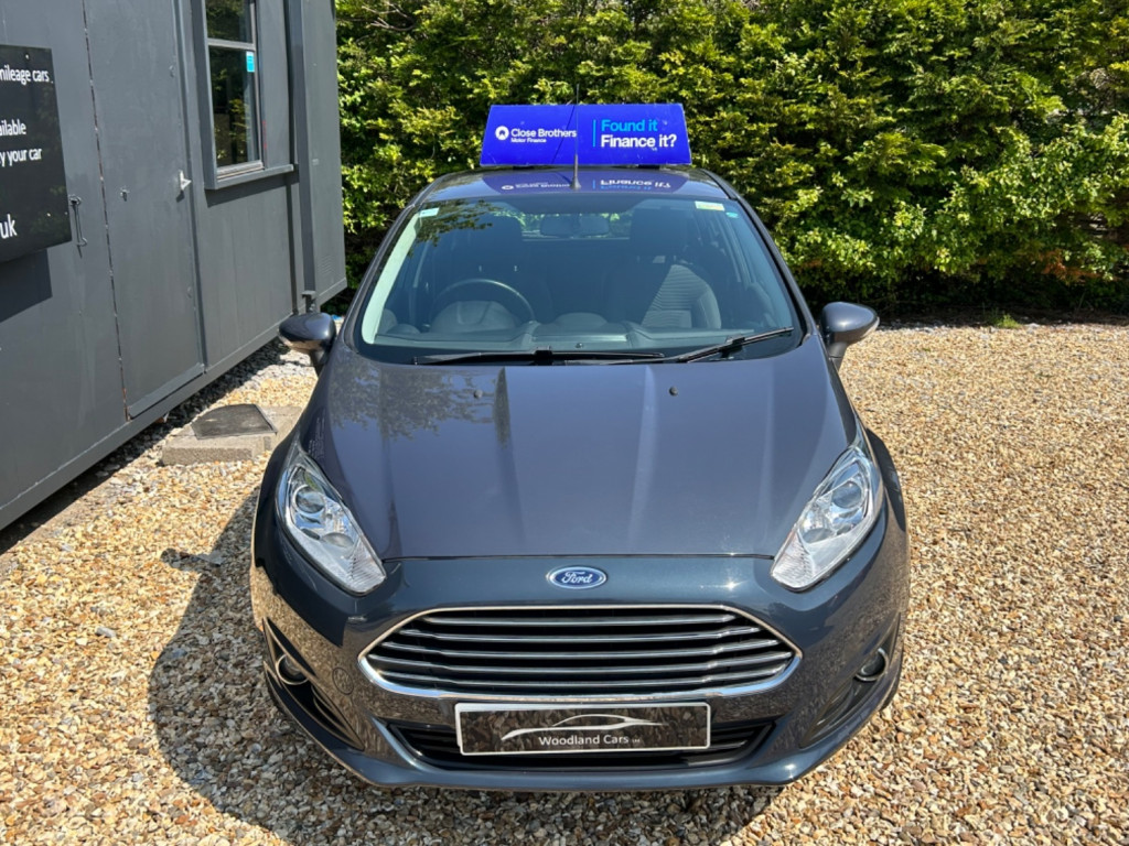 View FORD FIESTA 2013 1.25 ZETEC 5 DOOR WITH JUST 34529 MILES
