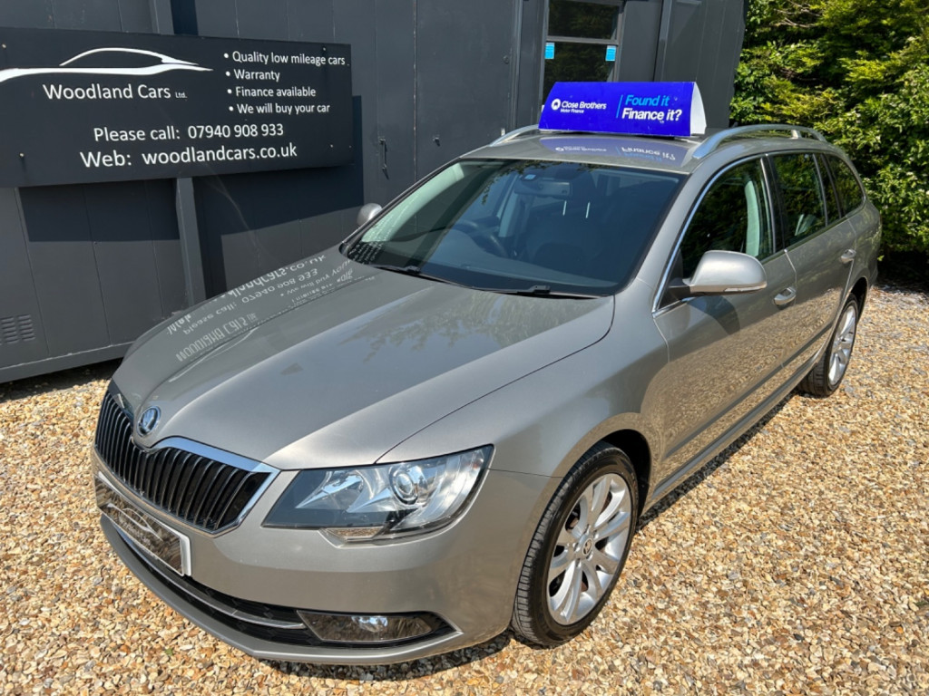 View SKODA SUPERB 2.0 TDI SE ESTATE WITH 95300 MILES