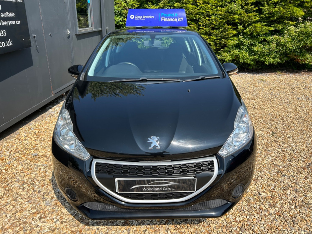 View PEUGEOT 208 1.4 HDi Access+ WITH JUST 39195 MILES