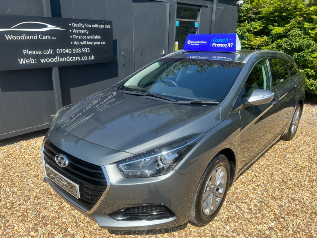 View HYUNDAI I40 1.7 CRDi Estate Blue Drive S