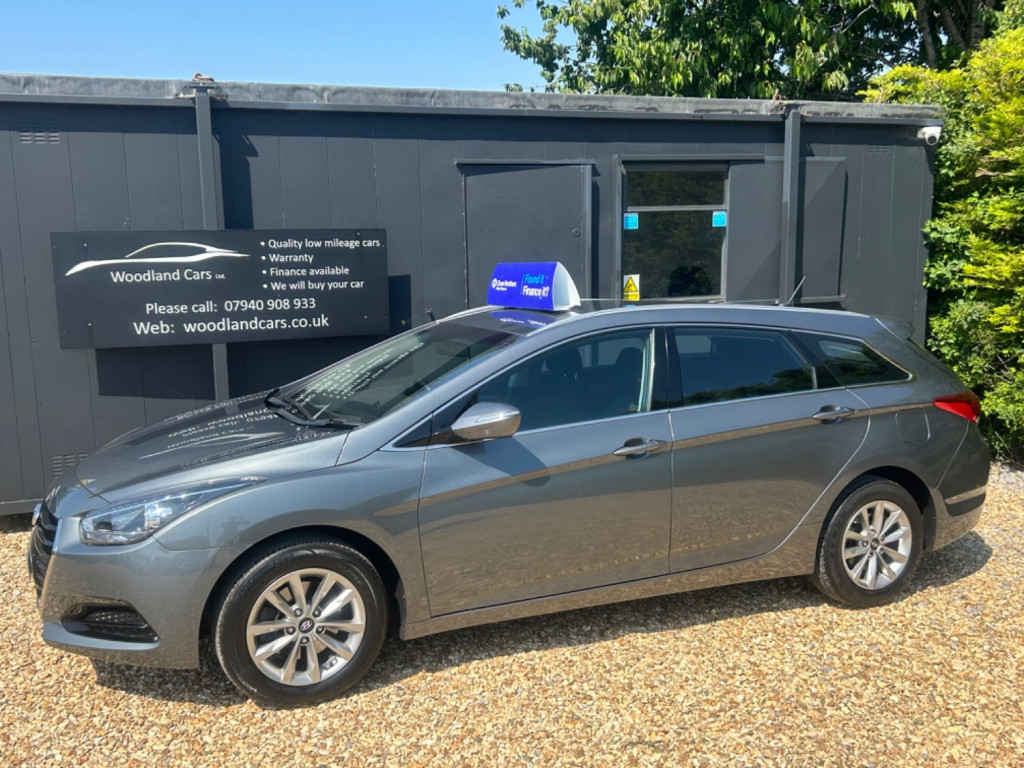 View HYUNDAI I40 1.7 CRDi Estate Blue Drive S