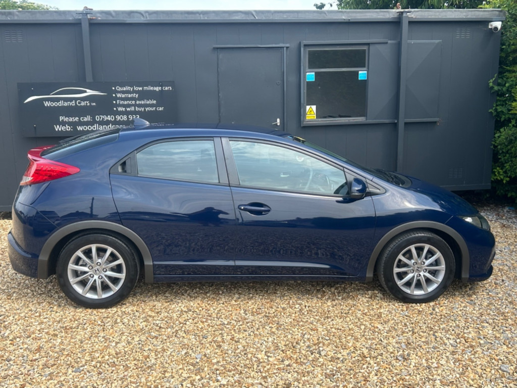 View HONDA CIVIC 1.4 i-VTEC SE WITH JUST 13450 MILES